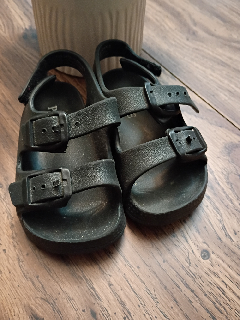 Place Kids Adjustable Black Buckle Sandals Size 5